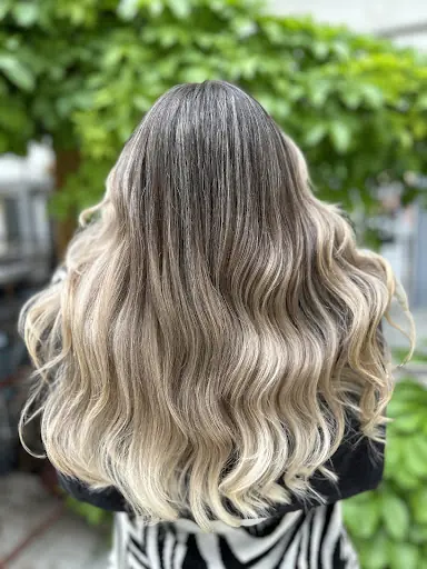 Kayra Kuaför ve Güzellik Salonu 2