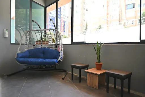 Nur Çelik Coiffeuse 4