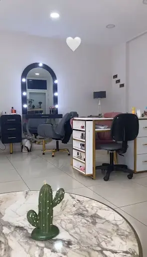 SALON MELİKE 4