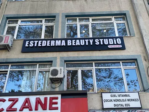 Estederma Beauty Studio 4