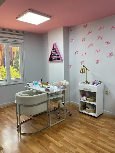 CEREN KIZILKUM GÜZELLİK & NAİL BAR 2