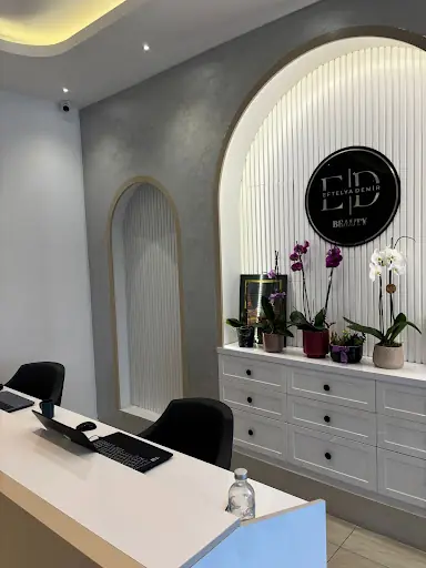 Eftelya Demir Beauty – Tırnak / Nail Studio, İstanbul