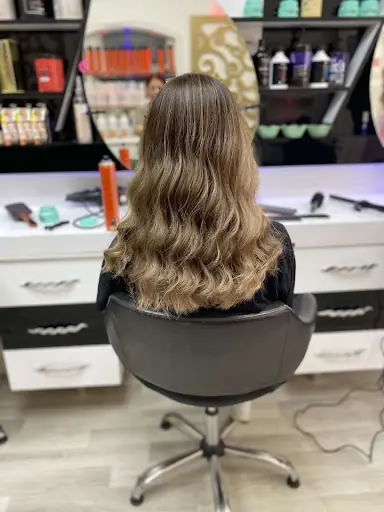 Aleyna Bayan Kuaför Salonu