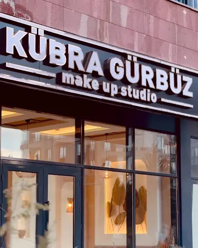 Kübra Gürbüz Make Up Studio 2