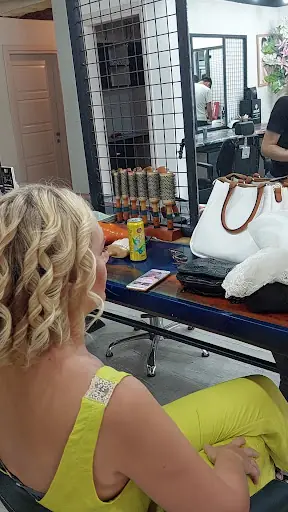 Hair Stylist Şenay Gök Kuaför ve Güzellik Salonu 3