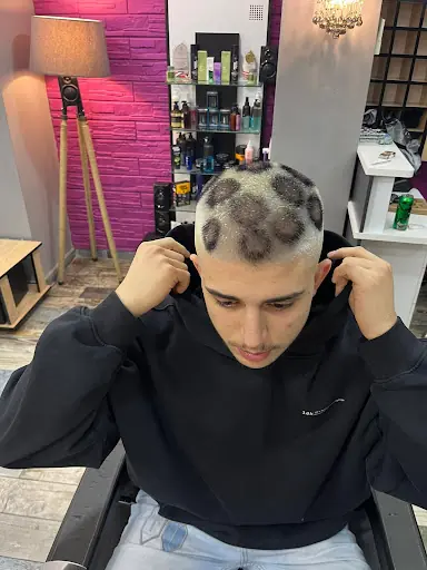 Sanat Berber Unisex Salon 3