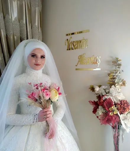 Yasemin_altuntaş_beauty