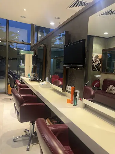 YAKUP TOGRAL KUAFÖR SALONU