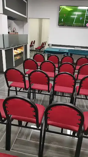 Beşikdüzü Gençlik Kıraathanesi 3