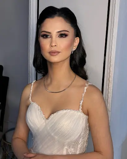 DEFRİNSPOSA GELİNLİK KUAFÖR MAĞAZASI