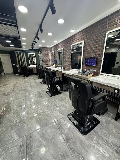 Kuaför Şenol Hair Saloon erkek bakım merkezi
