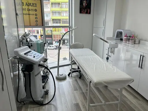 Esma Sarı Güzellik Merkezi