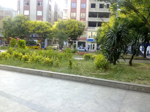Beşikdüzü Meydan Parkı 2