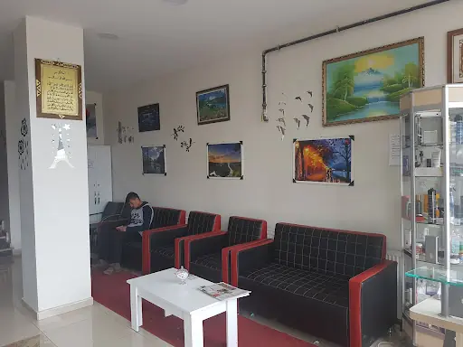 Mooss Erkek Kuaförü & Güzellik Salonu