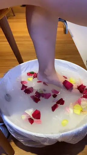 Asya Özen | Nail & Foot Therapy 3