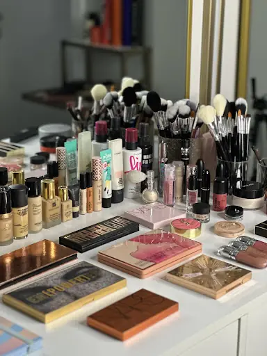 NURBANU YILMAZ MAKEUP STUDIO 3