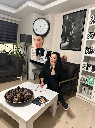 Yeliz Şahin Estetik 4