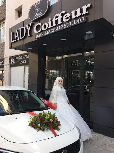 Lady Coiffeur 2