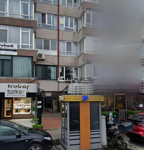 Nur Yılmaz – Diğer (Güzellik), İstanbul (2. fotoğraf)