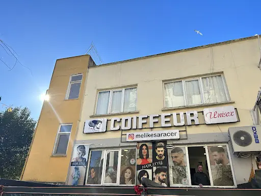 Melike Saracer Coiffeur 4