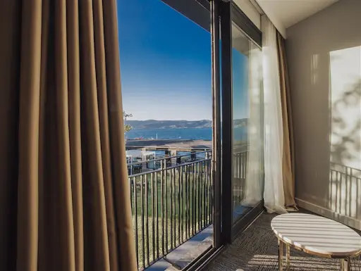 Richmond Nua Wellness-Spa 3