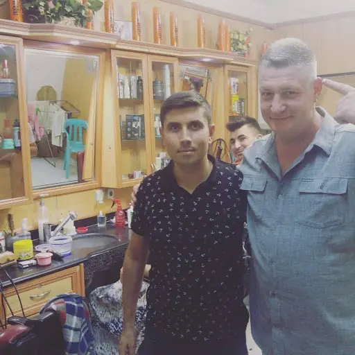 Arkadaş Erkek Kuaförü