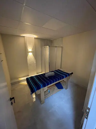 Akhisar AURA LÜX masaj 3
