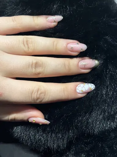 Studio No.13 – Tırnak / Nail Studio, İstanbul (4. fotoğraf)
