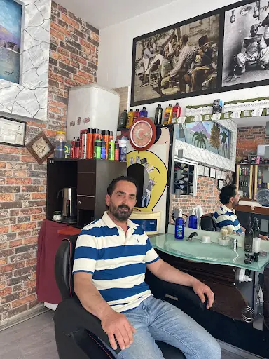 Manisa Cix Erkek Kuaför Berber HALİL 4