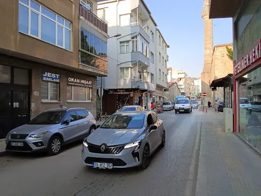 B&T Bayan Kuaför 4