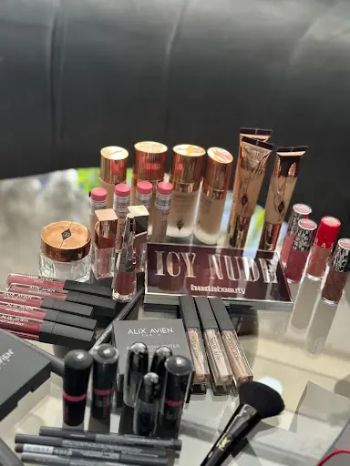 Tuğçe Yıldız Hair and Makeup Studio 3